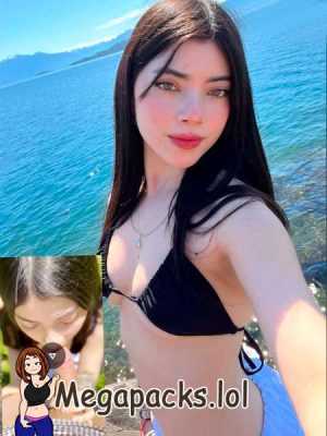Preciosa morrita mamando verga y cogiendo rico + 2 Videos