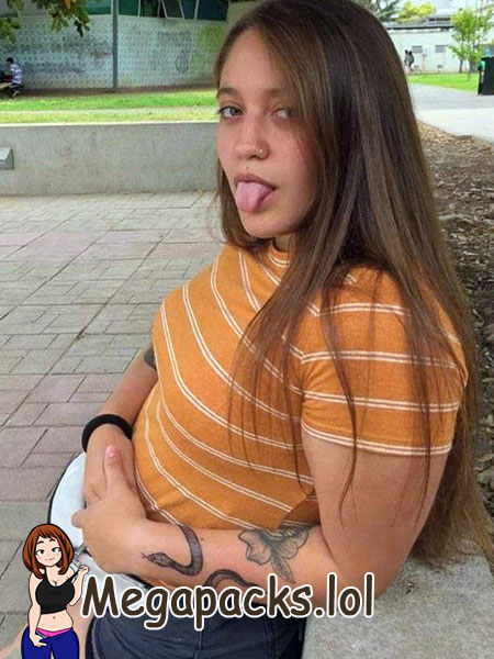 Linda putita cogiendo y mamando rico + 7 Videos