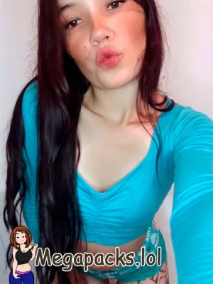 Flaca cachonda nos regala unos ricos videos + 7 Videos