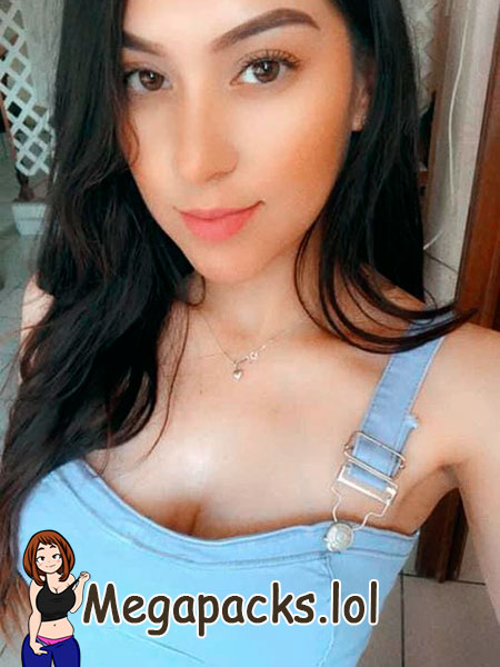 Lo mejor de preciosa morra cachonda + 4 Videos